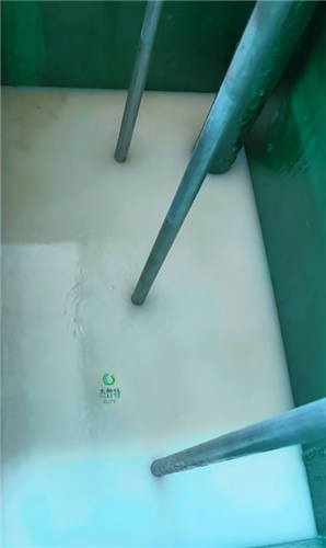 印刷廠污水處理設(shè)備現(xiàn)場運行工作中！