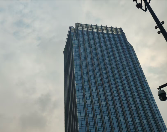 豪掷17亿元，这家老牌机器人企业正在下一盘大棋