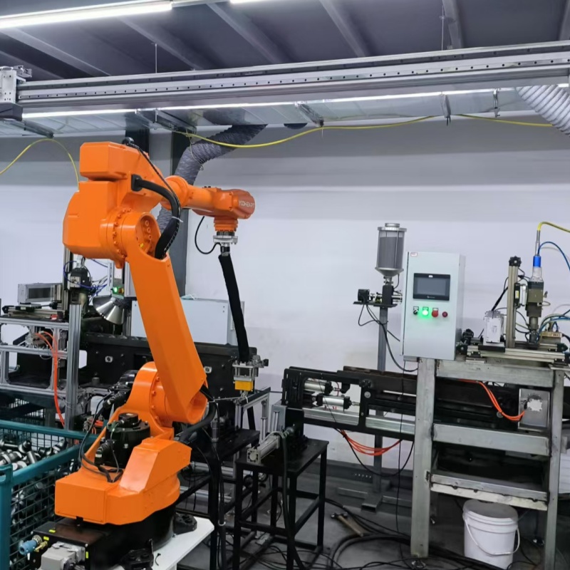 机械手1.jpg 告别“用生命换产量” 机械手为钢铁焦化高危作业破局